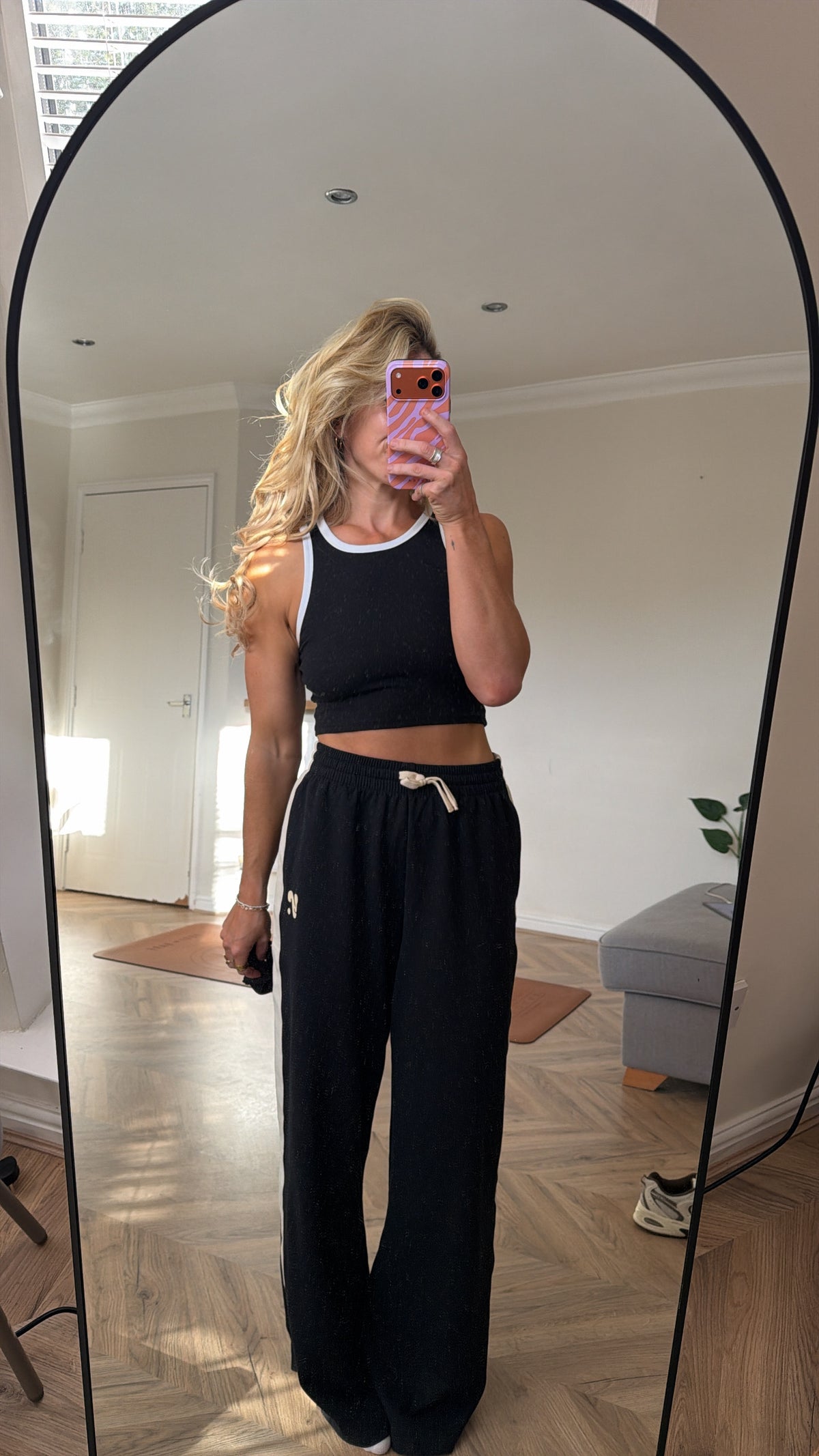 CONTRAST STRIPE JOGGER